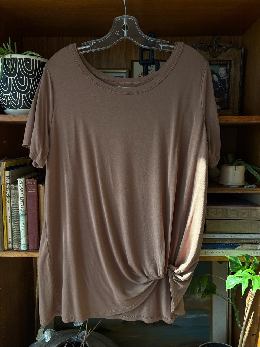 Jackson Rowe Tan Tie Knot Tee L